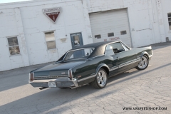 1966_Olds_442_2017-10-26.0334