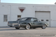1966_Olds_442_2017-10-26.0372