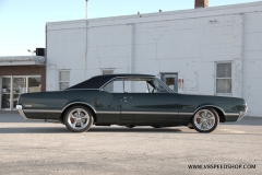 1966_Olds_442_2017-10-26.0385