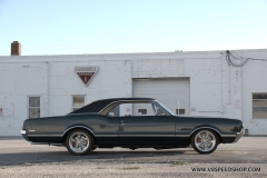 1966_Olds_442_2017-10-26.0409