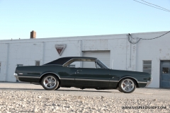 1966_Olds_442_2017-10-26.0420