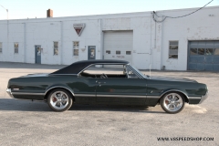 1966_Olds_442_2017-10-26.0423