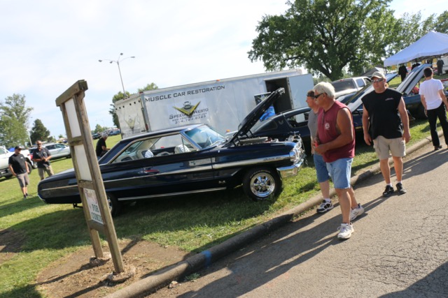 V8 Speed and Resto Shop displays 3 cars at 2017 Street Machine Nationals